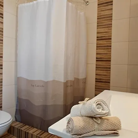 Luxury Konstantina! Feriehus Yerakini